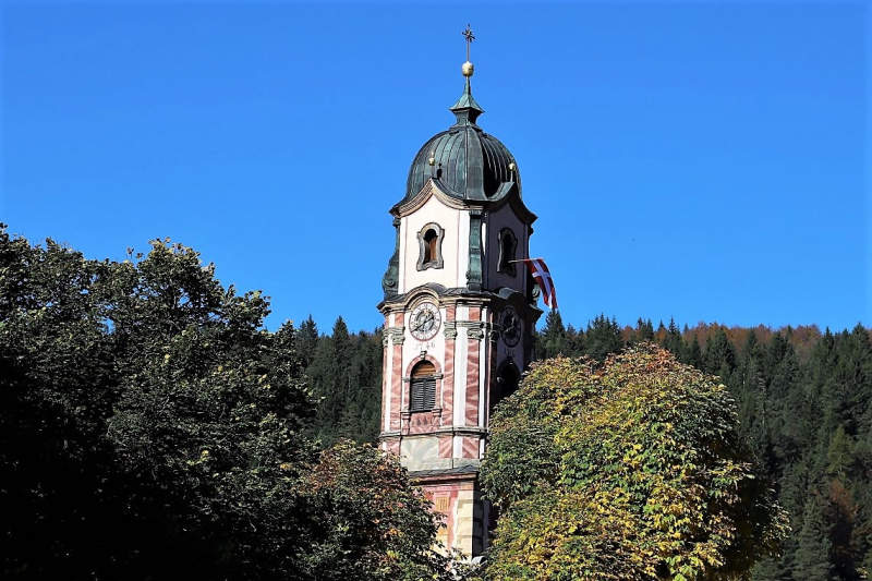 Mittenwald – Heimat der Geigenbauer und Maskenschnitzer
