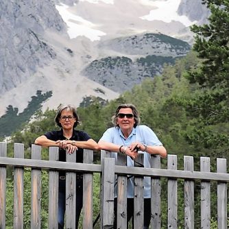Eifelgefühle in den Tiroler Bergen? - Barbara und Horst Hültenschmidt unterhalb vom Stöttltörl. (Foto: Knut Kuckel)